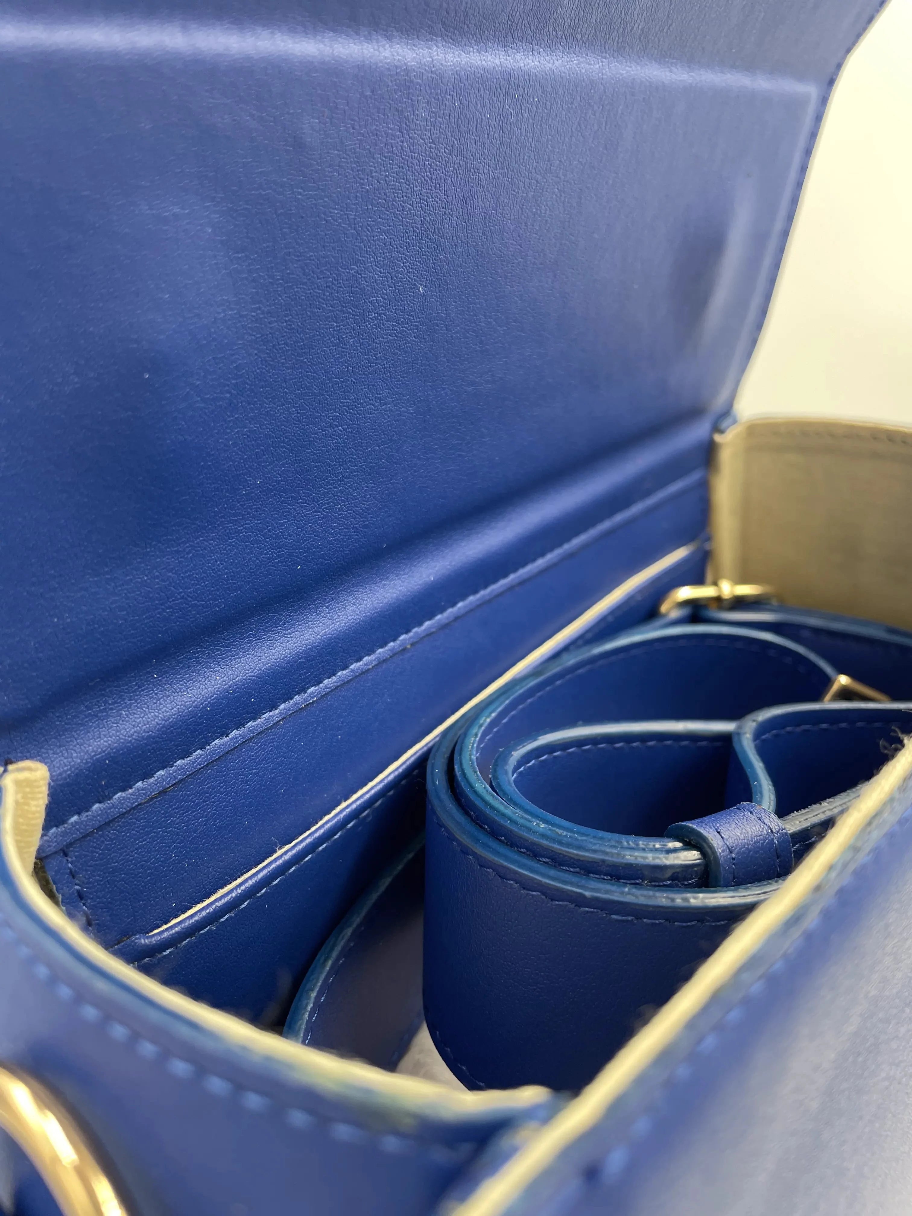 Bolso Geometriqué Classic Blue - CruzCortez